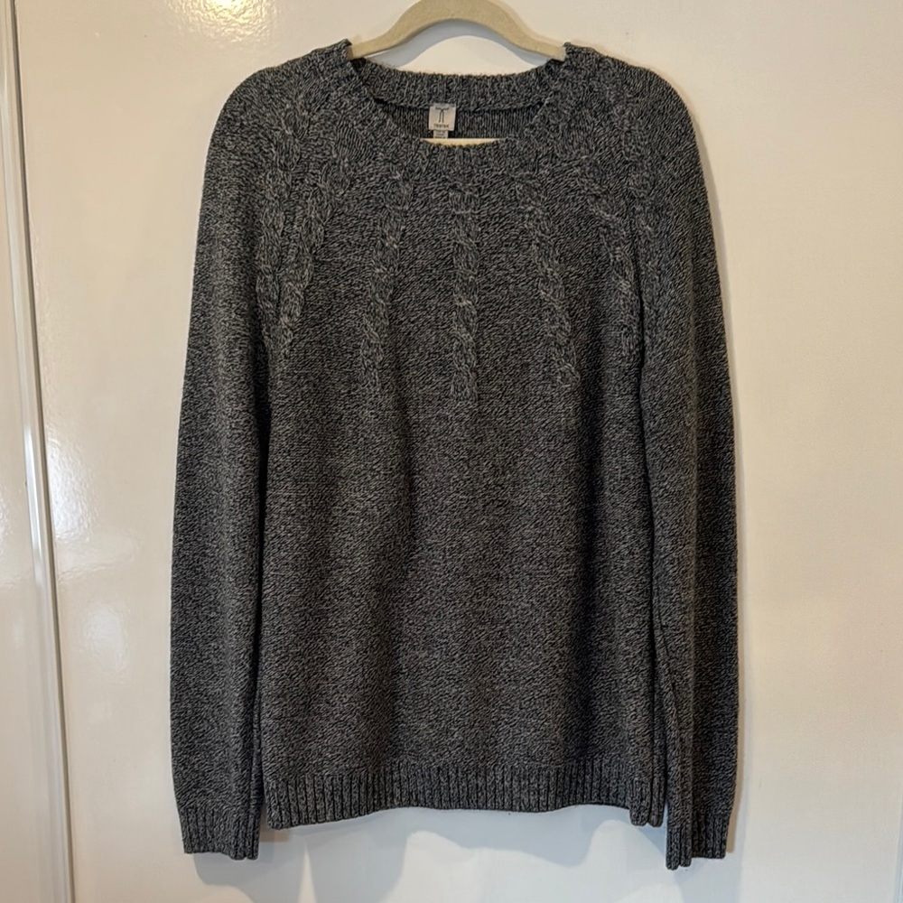 Tristan Gray Crewneck Sweater with Ribbed Details